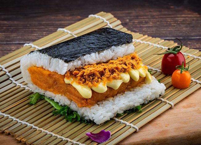 大块饭团-蛋黄肉松