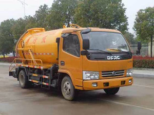 吸污车
