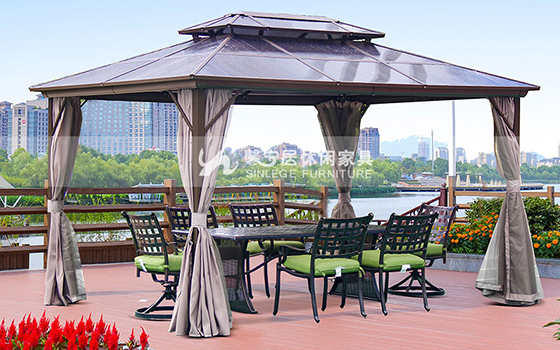 花园飞檐阳光凉亭