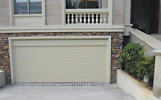 铝合金卷帘门