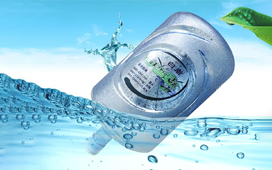 白岩优质桶装水