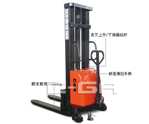 轻型半电动堆高车