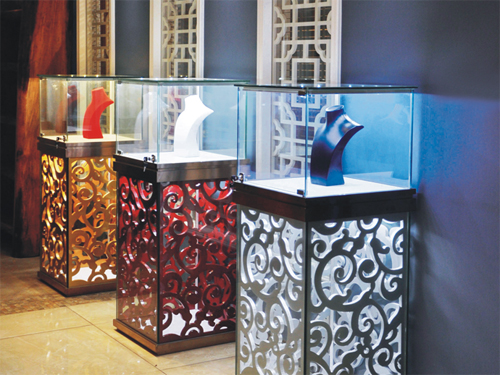 龙岩珠宝展示柜1