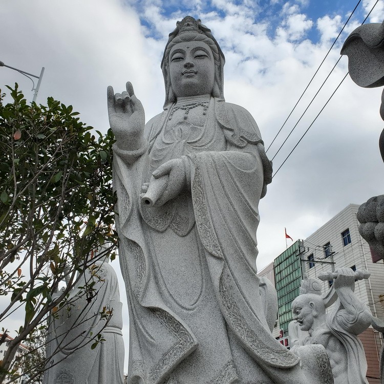 泉州汉白玉石雕观音