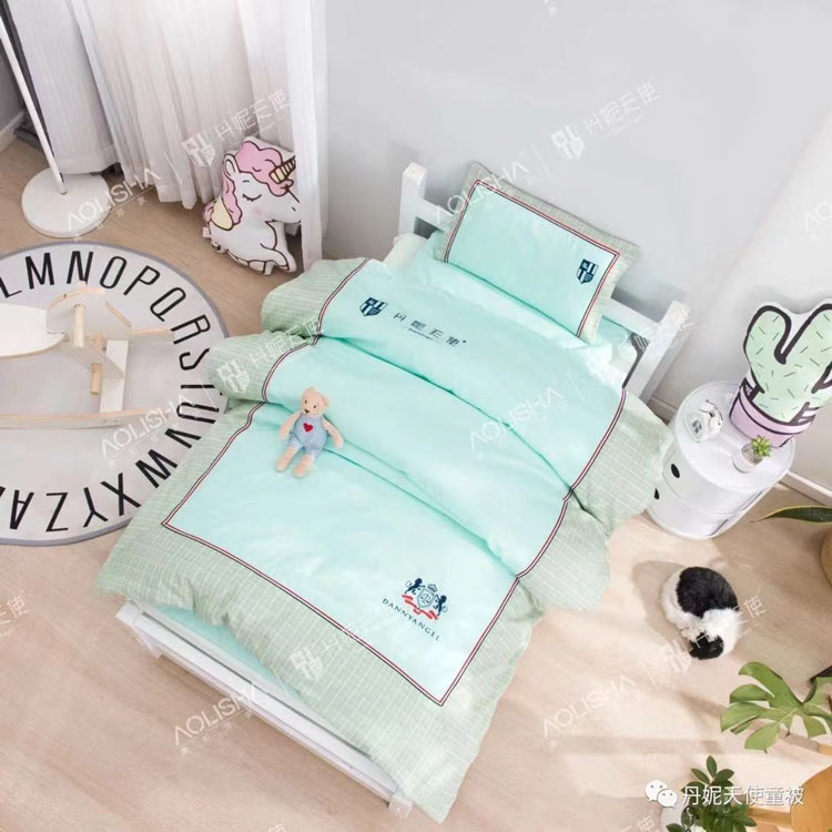 丹妮天使儿童棉被