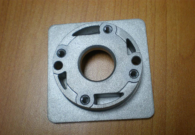 铝合金压铸件拉伤问题的原因及解决办法