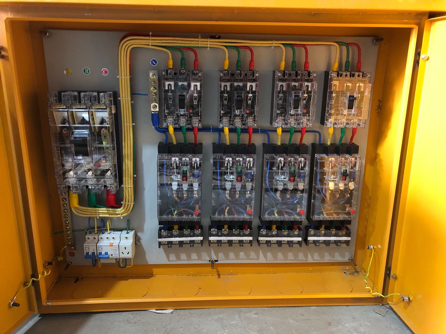 泽灯电气小编告诉您变频器有什么作用