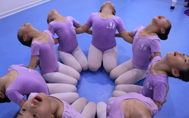 舞蹈&mdash;&mdash;形体练习