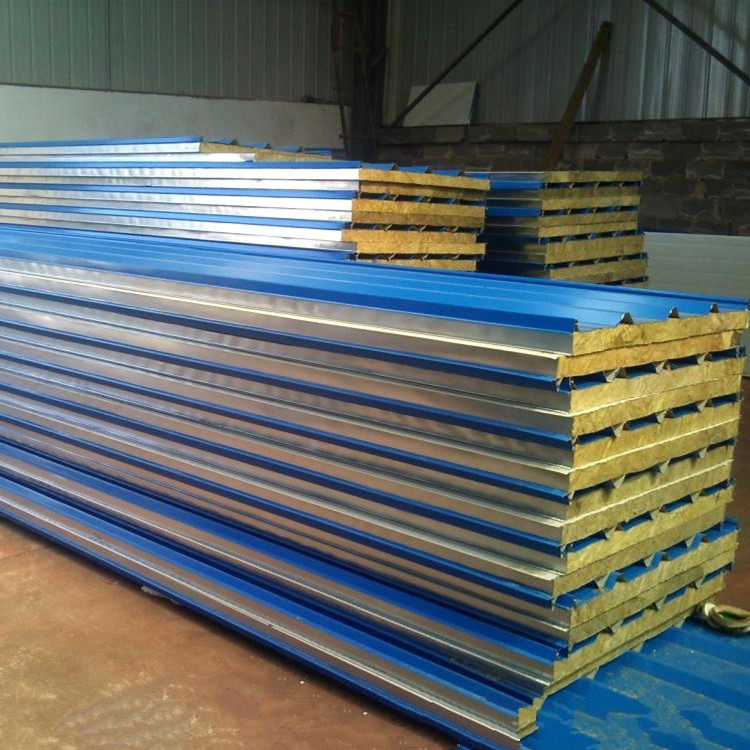 新疆彩钢板批发