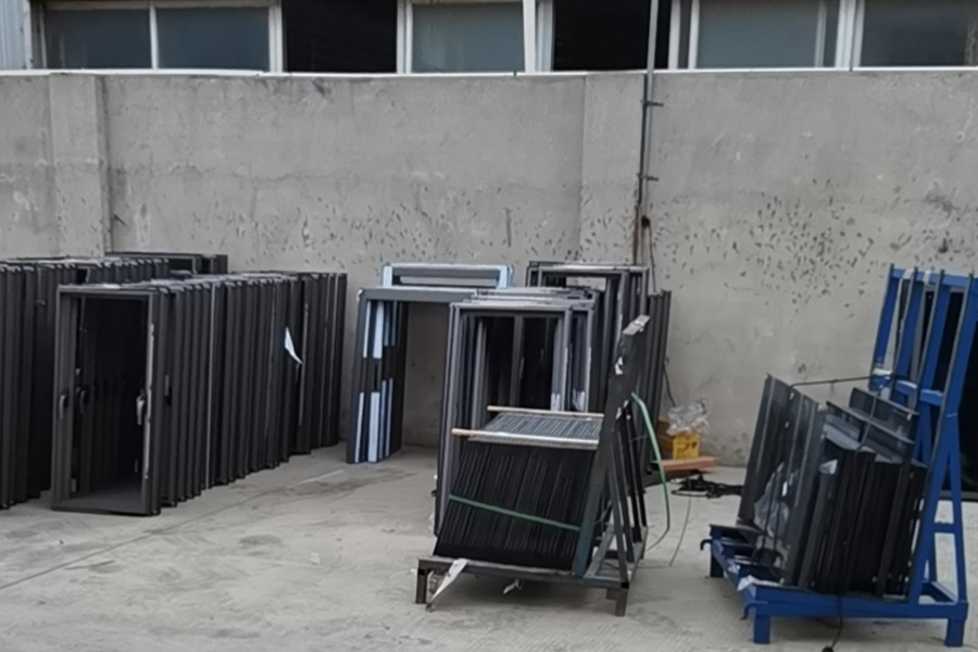 泉州净鑫金属门窗公司